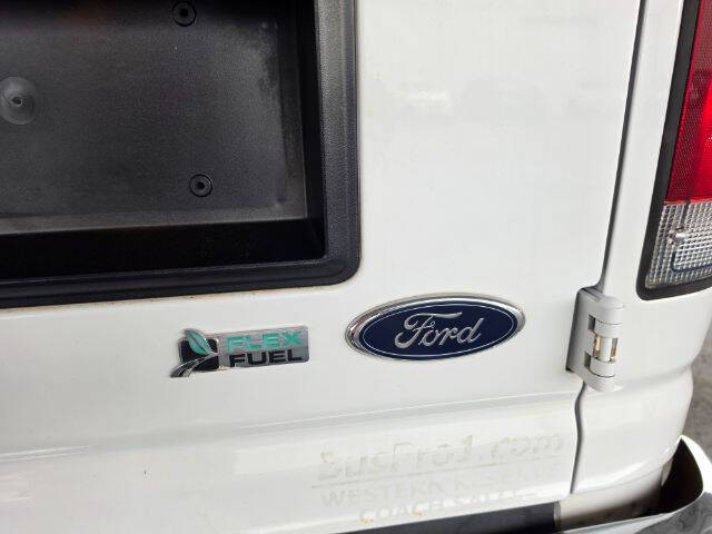 2009 Ford E-Series E-350 SD