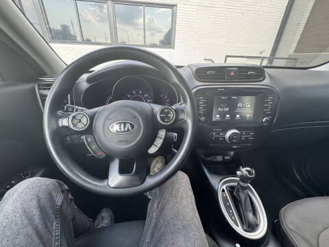 2019 Kia Soul +