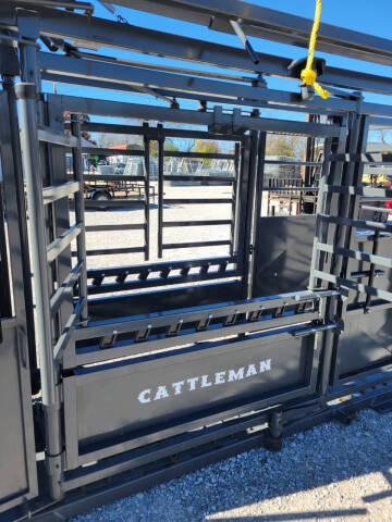 2025 Cattleman Manual w/Solid Floor