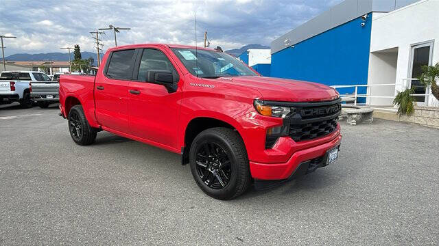 2025 Chevrolet Silverado 1500 Custom