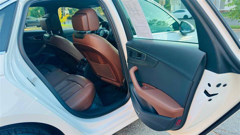 2019 Audi A4 quattro Premium Plus 45 TFSI