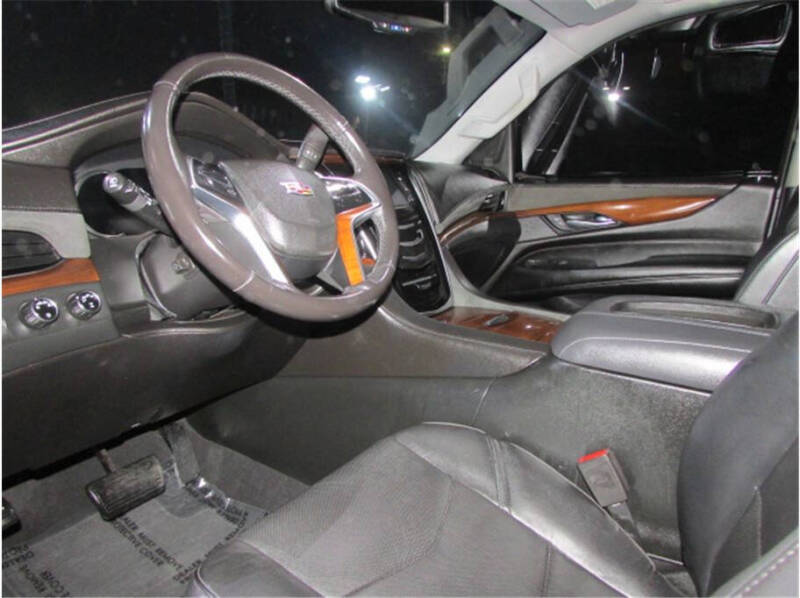 2018 Cadillac Escalade ESV Standard