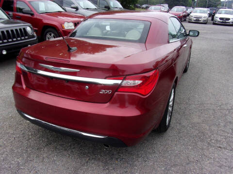 2013 Chrysler 200 Limited