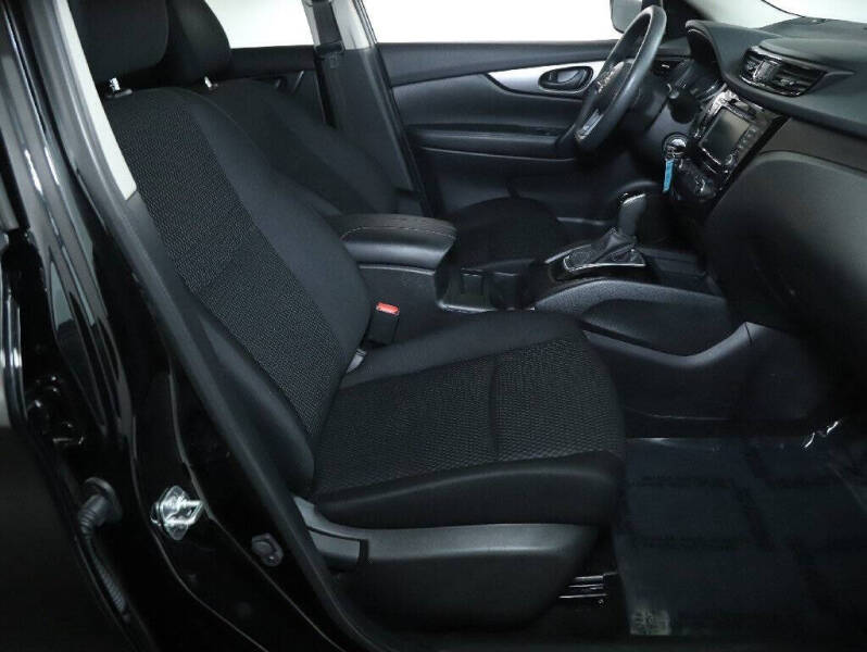 2022 Nissan Rogue Sport S