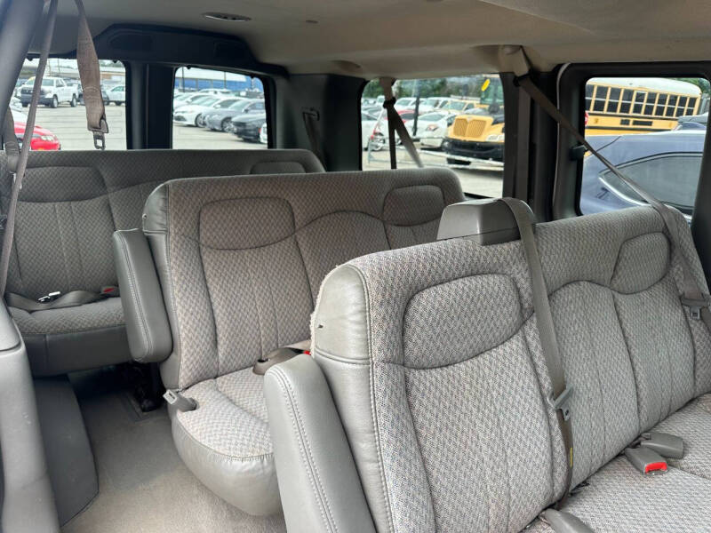 2005 Chevrolet Express 3500