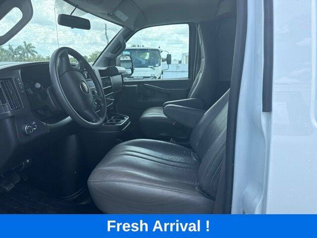 2025 Chevrolet Express 2500