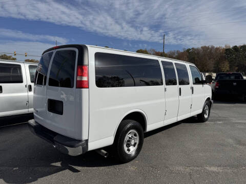 2017 Chevrolet Express LT 3500