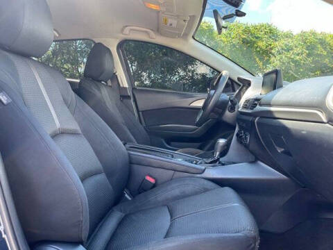 2017 Mazda MAZDA3 Sport