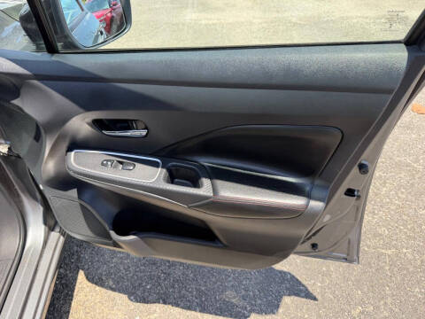 2024 Nissan Versa SR