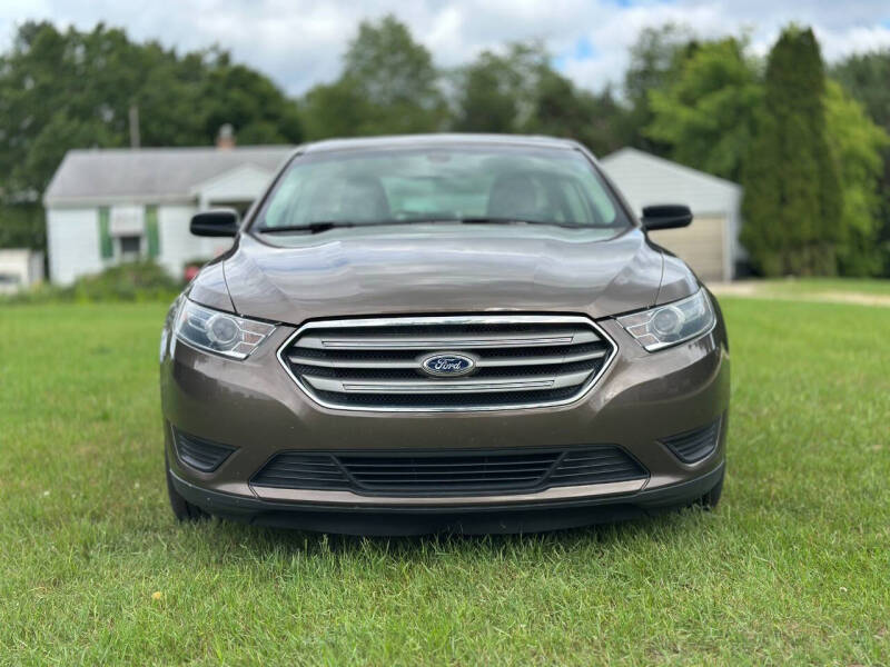 2015 Ford Taurus SE