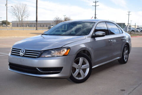 2013 Volkswagen Passat for sale at TEXACARS in Lewisville TX