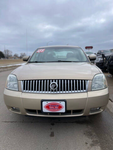 2007 Mercury Montego for sale at UNITED AUTO INC in South Sioux City NE