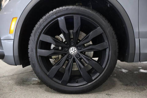 2020 Volkswagen Tiguan SE R-Line Black