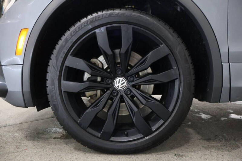 2020 Volkswagen Tiguan SE R-Line Black