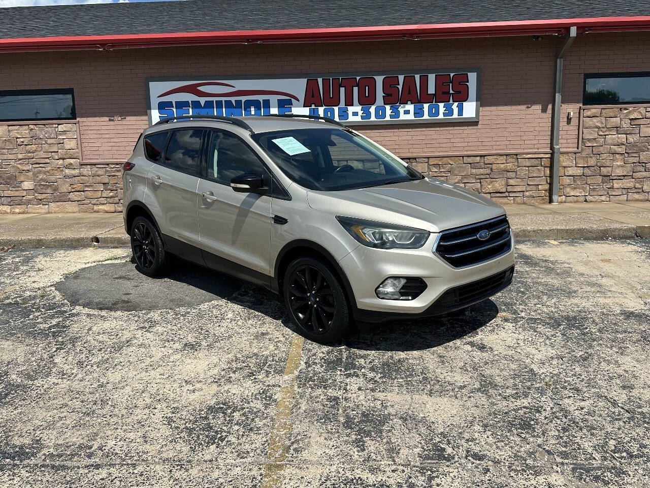 Gold 2017 Ford Escape Titanium Titanium 4dr SUV 1