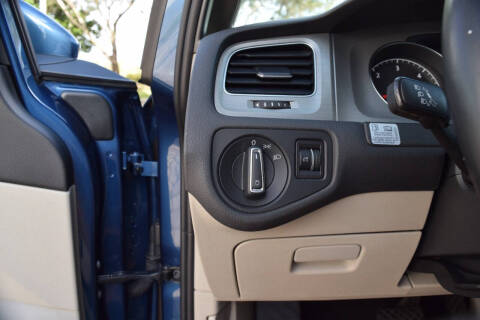 2015 Volkswagen Golf TDI SE