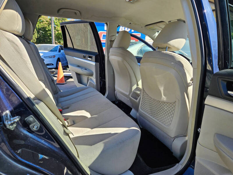 2012 Subaru Outback 2.5i Premium