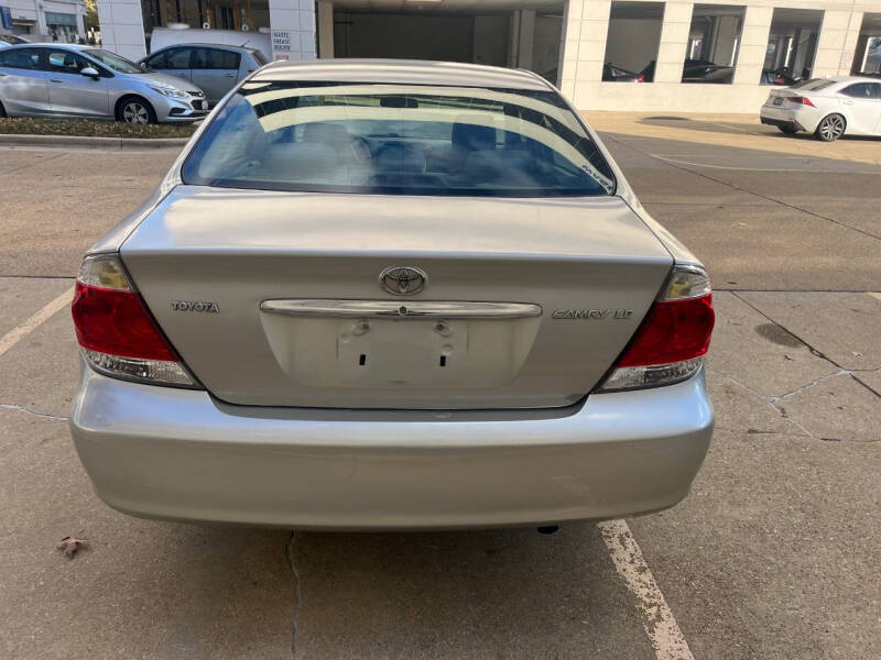 2006 Toyota Camry LE photo 6