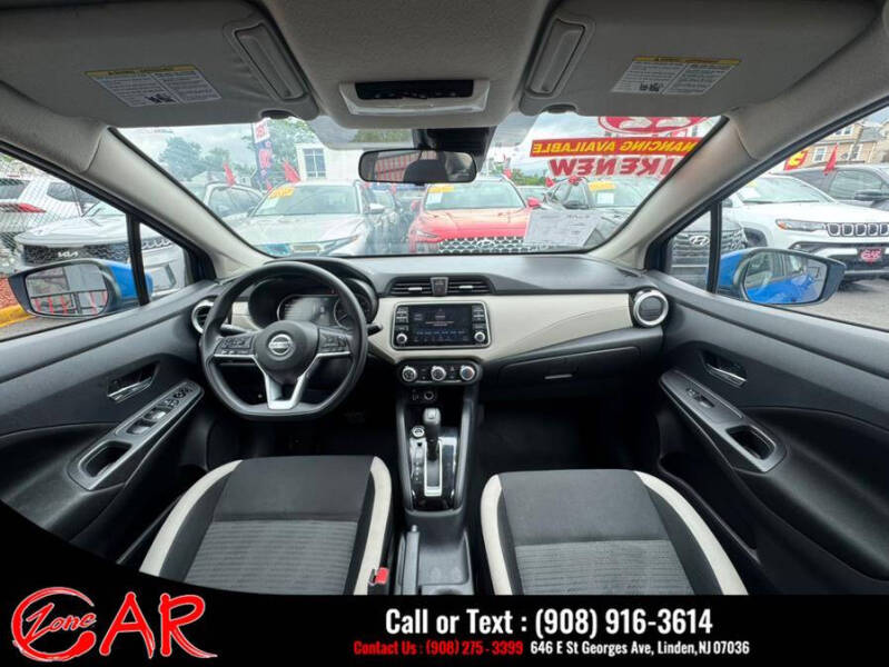 2022 Nissan Versa SV