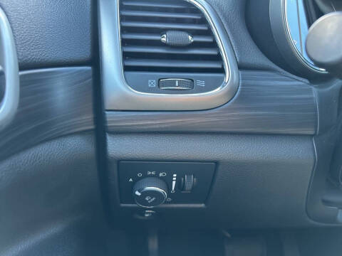 2022 Jeep Grand Cherokee WK Laredo E