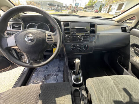 2012 Nissan Versa 1.8 S