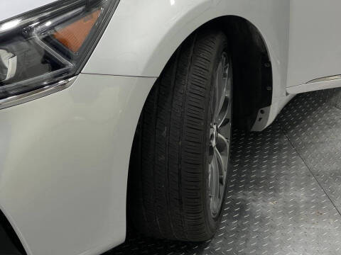 2018 Kia Cadenza Technology