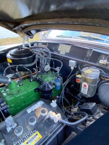 1953 Kaiser Manhattan