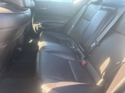 2013 Acura ILX 2.0L w/Premium