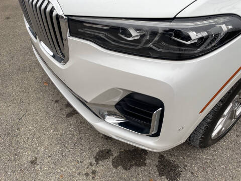 2022 BMW X7 xDrive40i