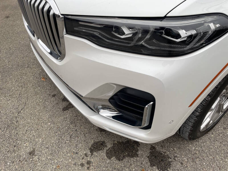 2022 BMW X7 xDrive40i