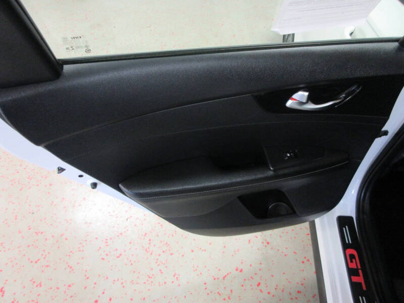 2020 Kia Forte GT Line