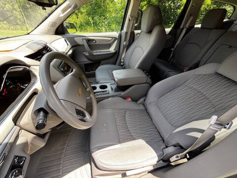2017 Chevrolet Traverse LS
