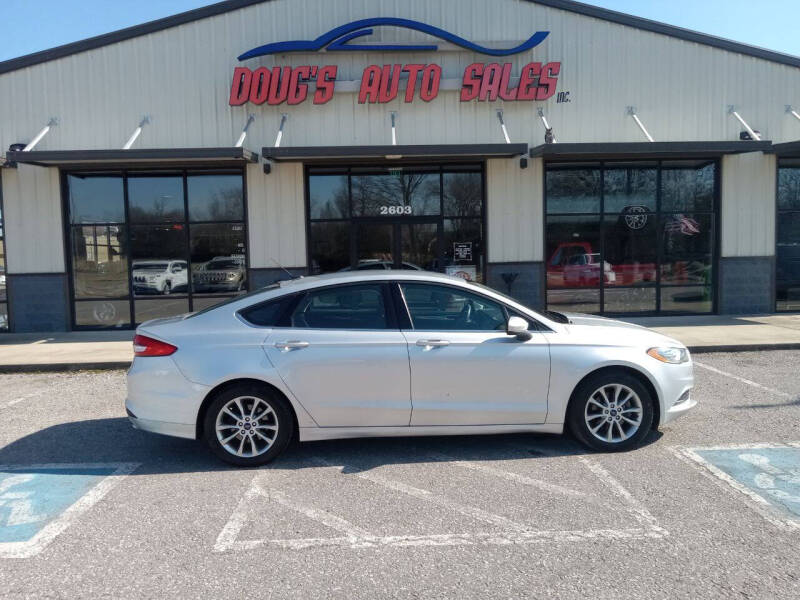 2017 Ford Fusion for sale at DOUG'S AUTO SALES INC in Pleasant View TN