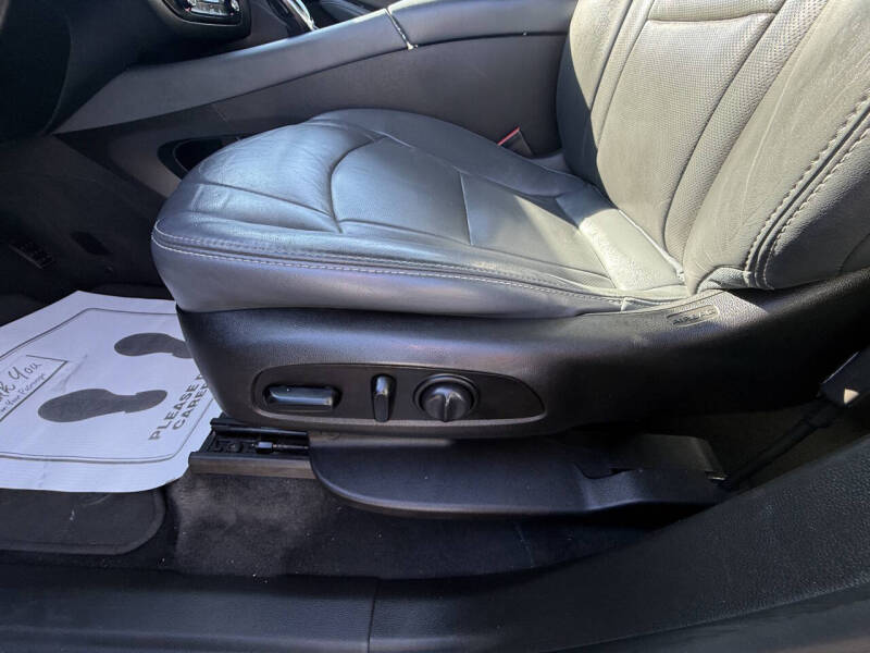 2019 Buick Enclave Essence