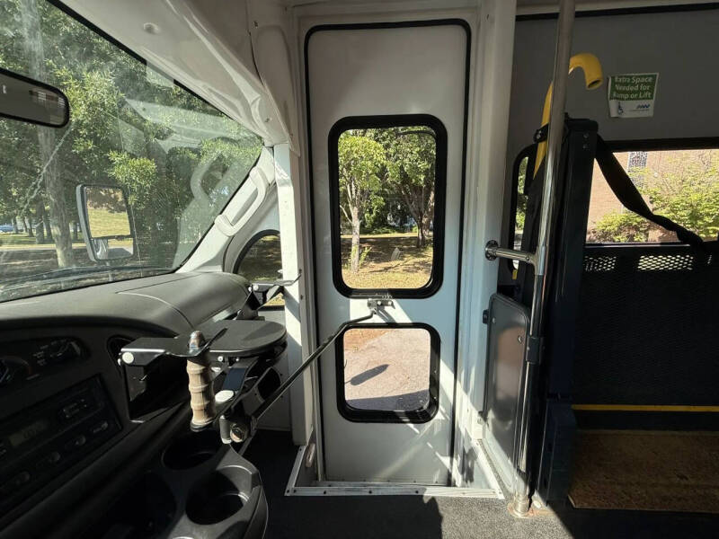 2008 Ford E-Series E-350 SD