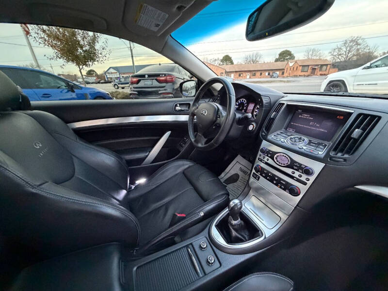 2014 Infiniti Q60 Coupe Sport