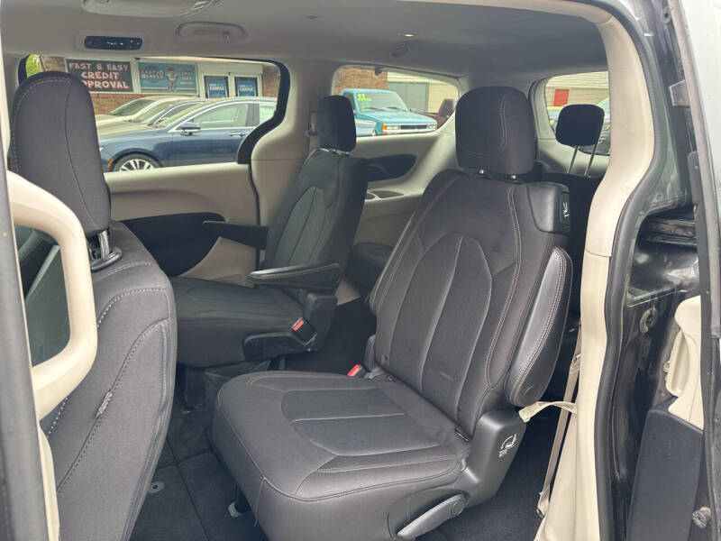 2017 Chrysler Pacifica Touring