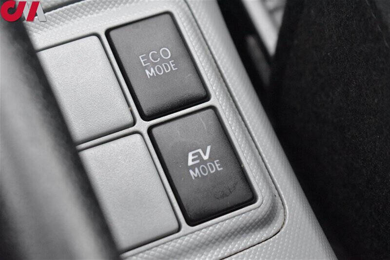 2012 Toyota Prius c Two