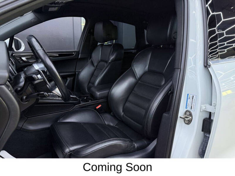 2017 Porsche Macan S
