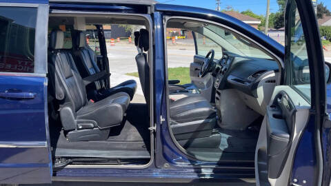 2014 Chrysler Town and Country Touring