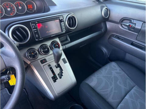 2015 Scion xB