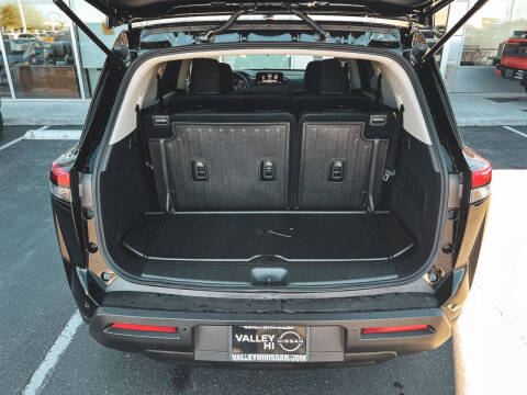 2025 Nissan Pathfinder S