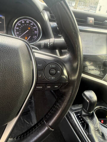 2018 Toyota Camry SE