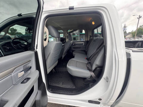 2019 RAM 1500 Classic SLT
