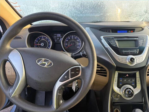 2012 Hyundai Elantra