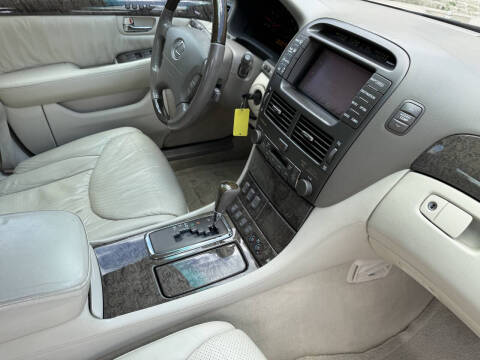 2001 Lexus LS 430