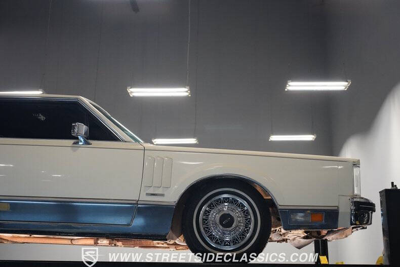 1982 Lincoln Mark VI