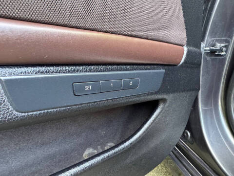 2015 BMW 5 Series 528i