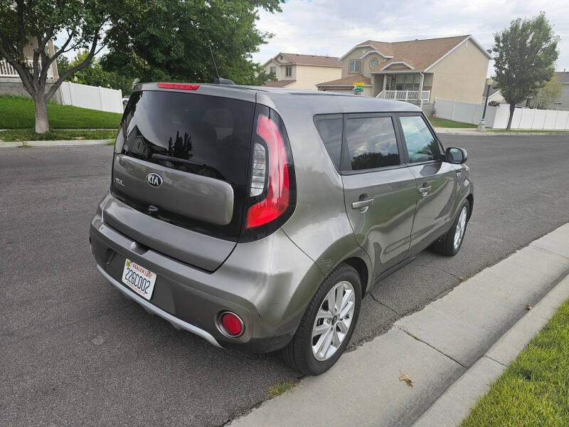2018 Kia Soul +