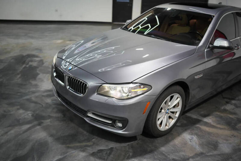 2015 BMW 5 Series 528i